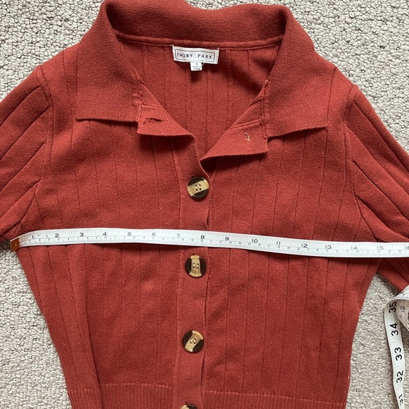Emory Park Terracota Cropped Sweater with Buttons - XS - Picture 7 of 8